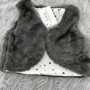 Toddler Girls LJYH reversible fur to stars vest size L